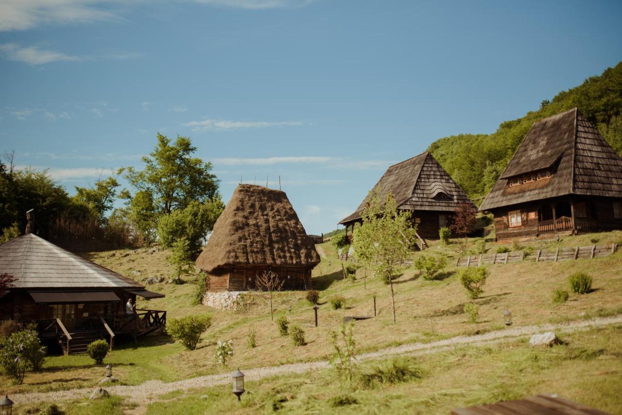 Raven'S Nest - The Hidden Village, Transylvania - Romania Sub Piatra Dış mekan fotoğraf