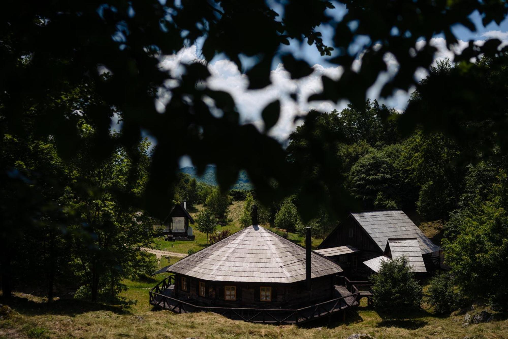 Raven'S Nest - The Hidden Village, Transylvania - Romania Sub Piatra Dış mekan fotoğraf